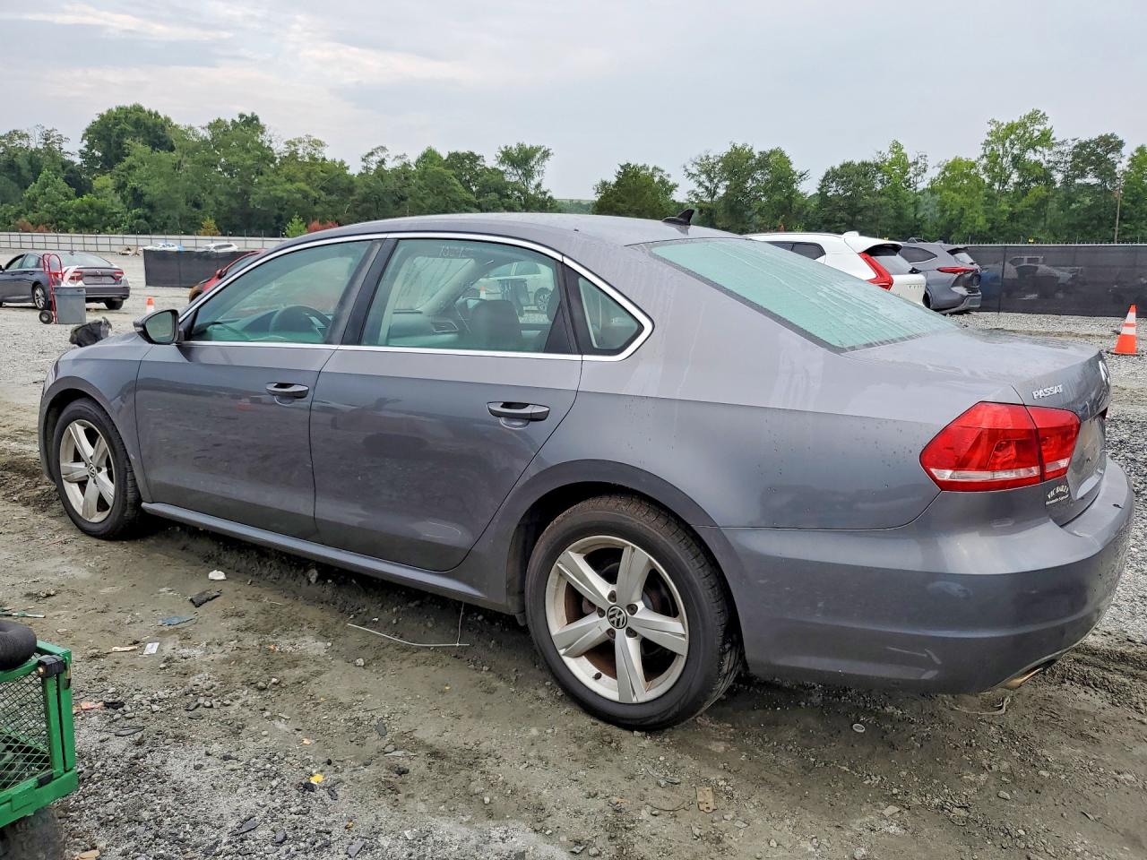 2012 Volkswagen Passat Se Silver vin: 1VWBP7A32CC062117