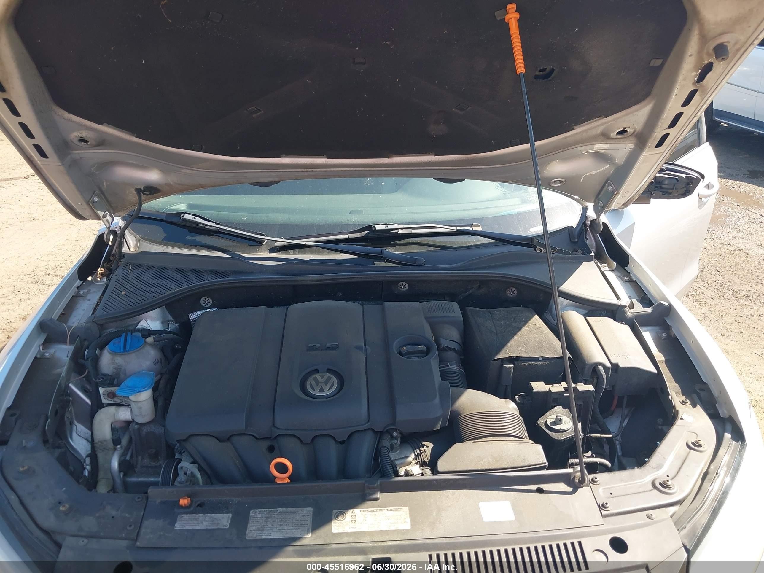 2012 Volkswagen Passat 2.5l Se Серебряный vin: 1VWBP7A32CC074400