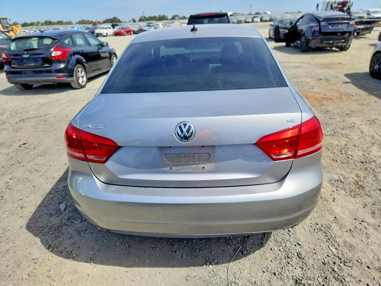 2013 Volkswagen Passat Se Silver vin: 1VWBP7A32DC009077