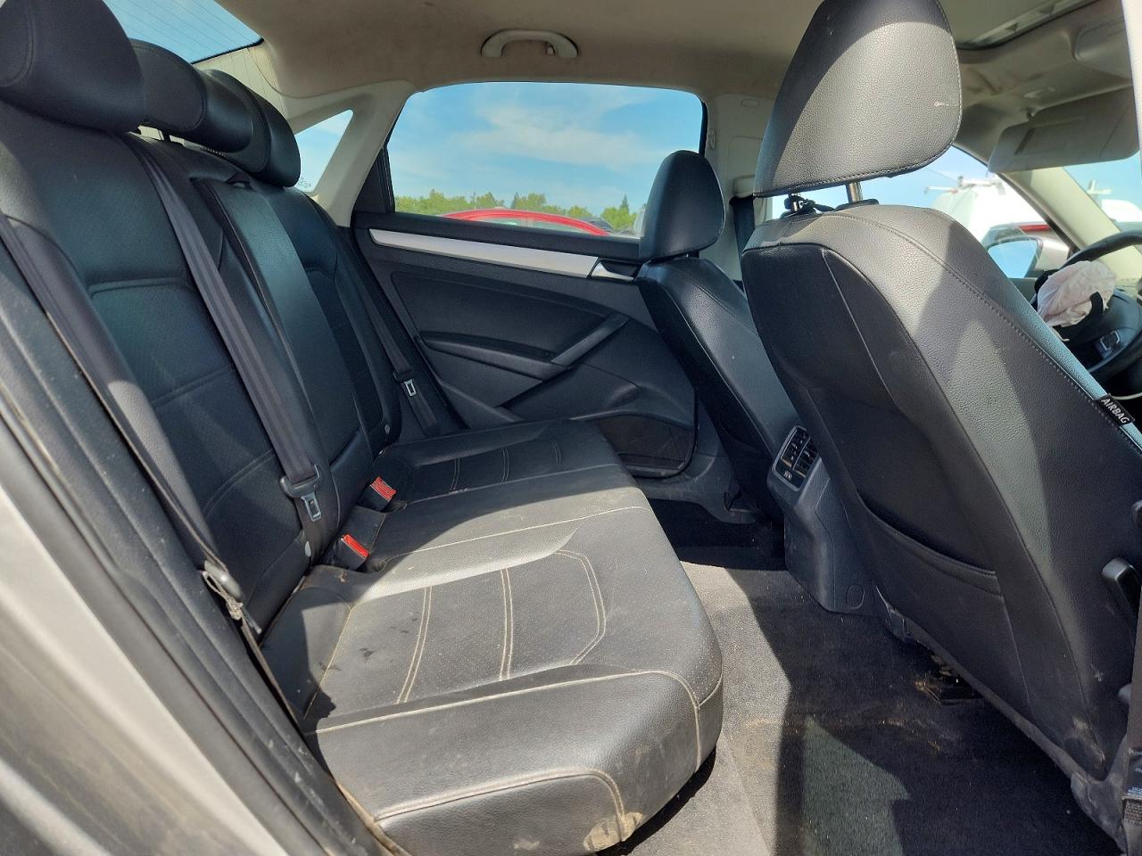 2013 Volkswagen Passat Se Silver vin: 1VWBP7A32DC009077
