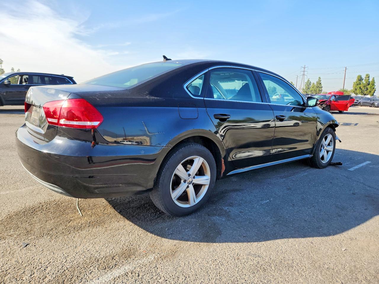 2013 Volkswagen Passat Se Black vin: 1VWBP7A32DC011556