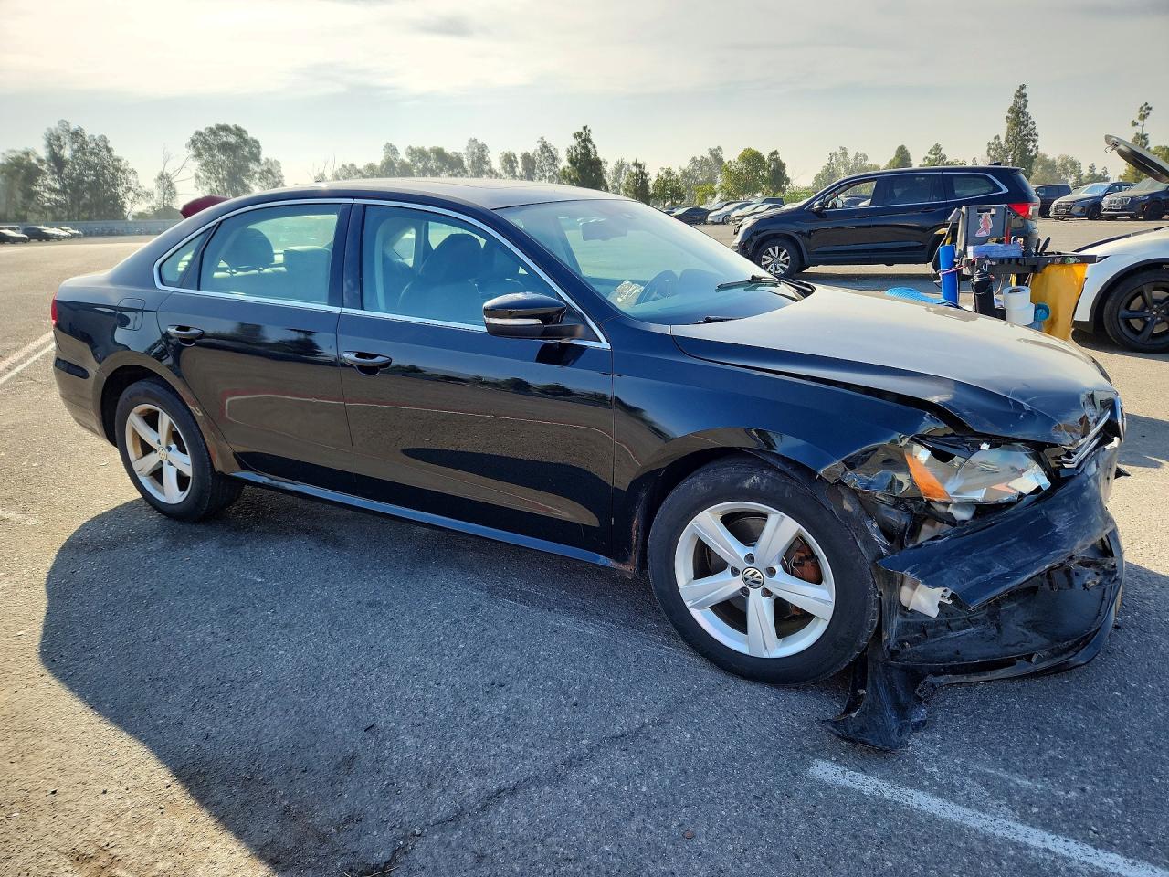 2013 Volkswagen Passat Se Black vin: 1VWBP7A32DC011556