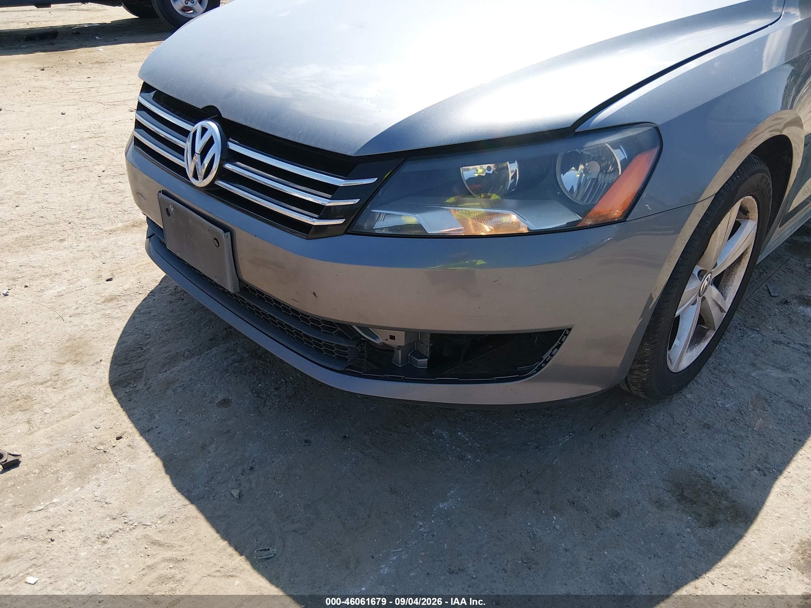 2013 Volkswagen Passat 2.5l Se Серый vin: 1VWBP7A32DC097161