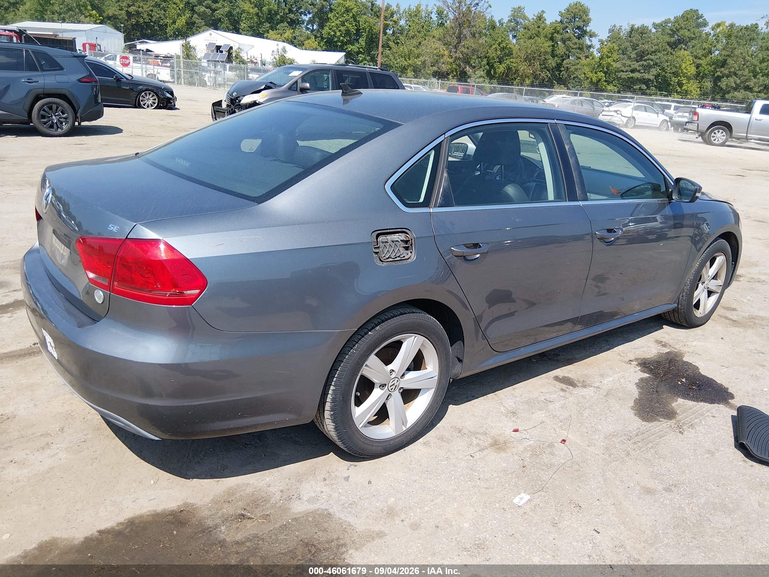 2013 Volkswagen Passat 2.5l Se Серый vin: 1VWBP7A32DC097161