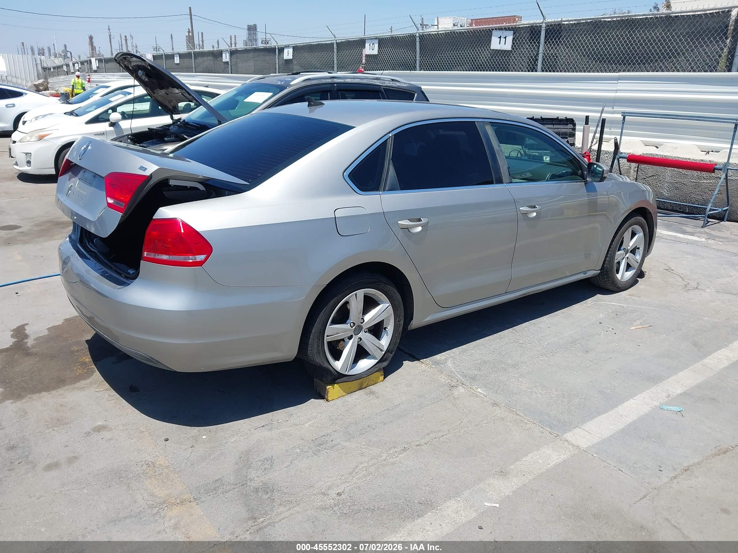 2013 Volkswagen Passat 2.5l Se Silver vin: 1VWBP7A32DC128246