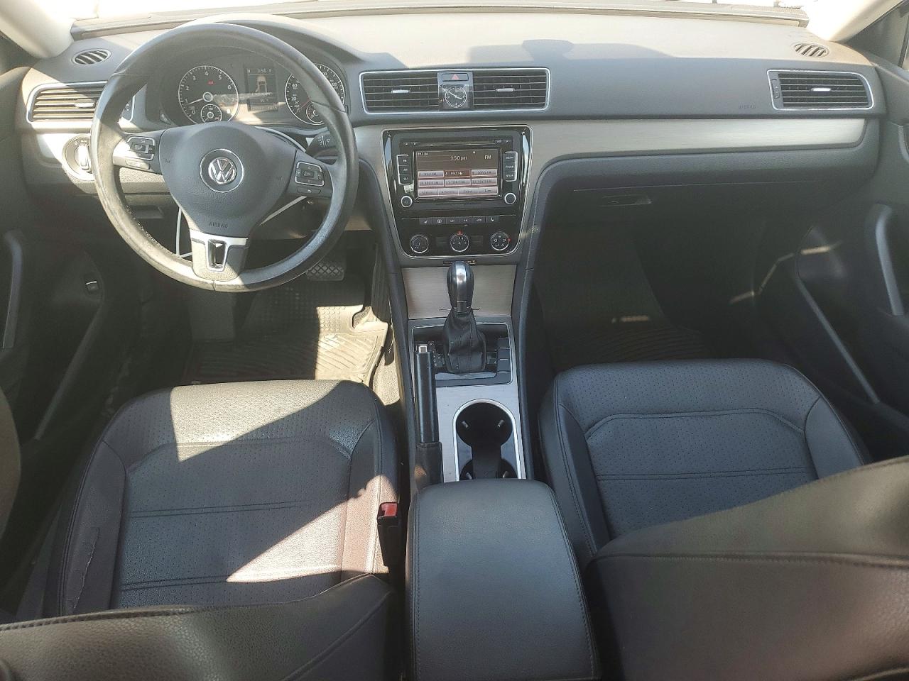 2014 Volkswagen Passat Se Silver vin: 1VWBP7A32EC015057