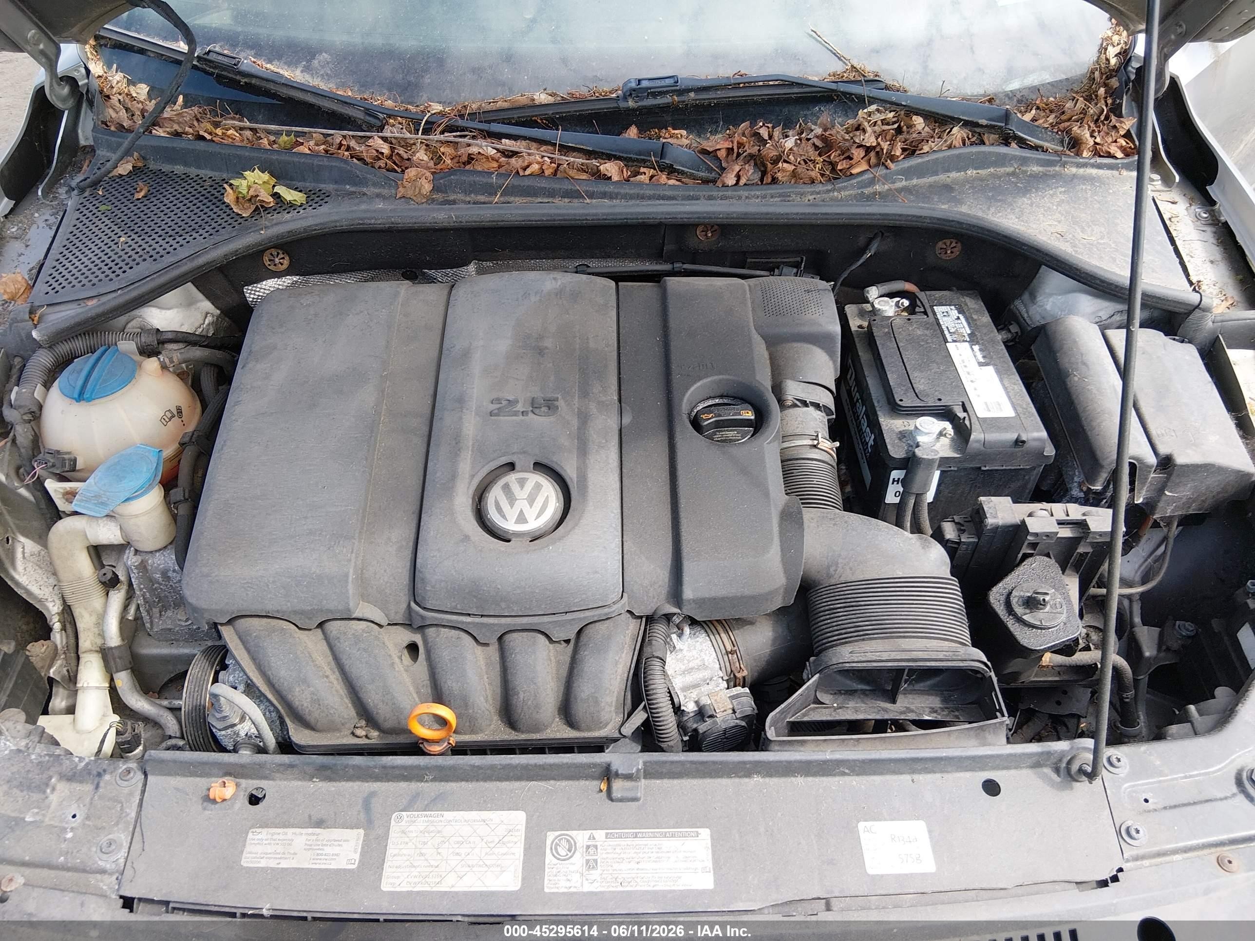 2012 Volkswagen Passat 2.5l Se Серебряный vin: 1VWBP7A33CC003237
