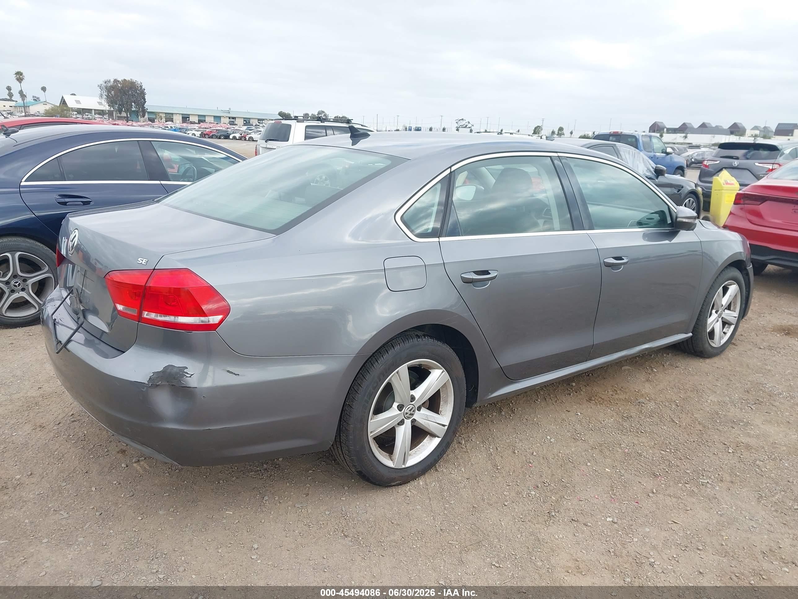 2012 Volkswagen Passat 2.5l Se Gray vin: 1VWBP7A33CC010656