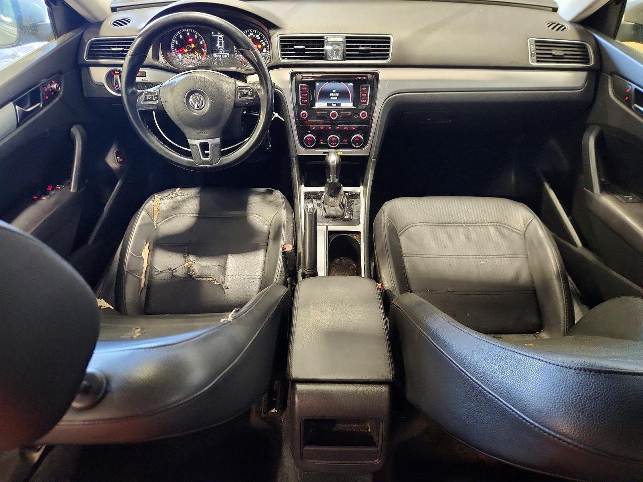 2012 Volkswagen Passat Se Gray vin: 1VWBP7A33CC014125