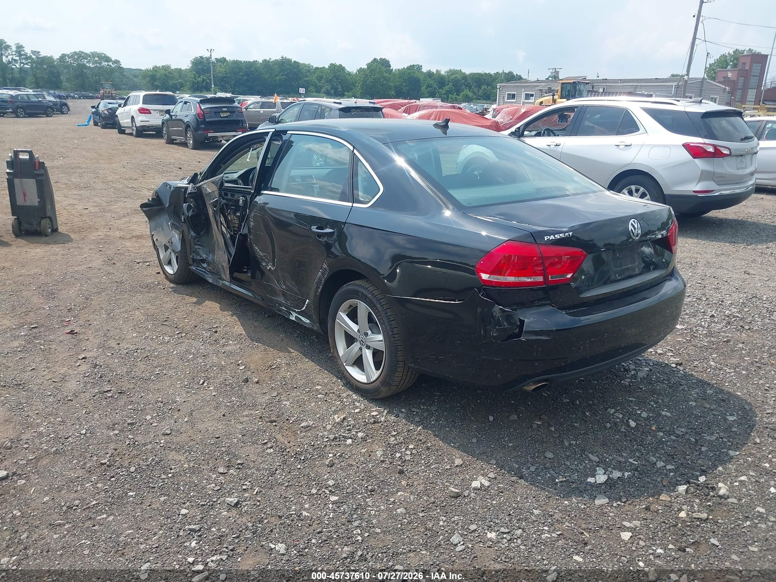 2012 Volkswagen Passat 2.5l Se Black vin: 1VWBP7A33CC049683