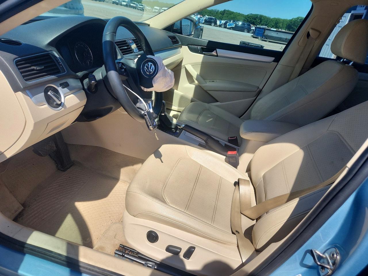 2012 Volkswagen Passat Se Синий vin: 1VWBP7A33CC079122