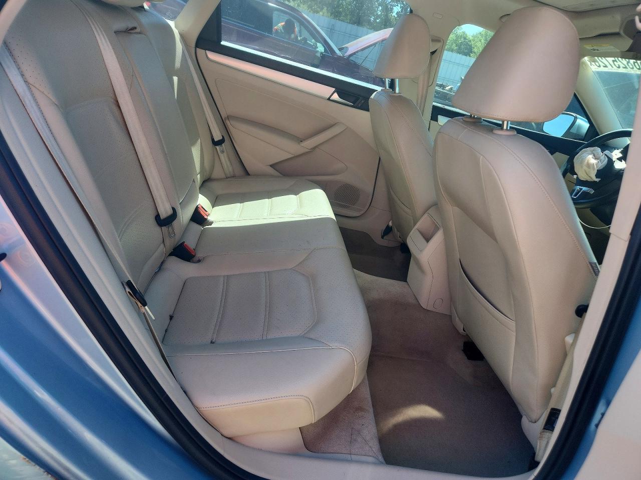 2012 Volkswagen Passat Se Синий vin: 1VWBP7A33CC079122