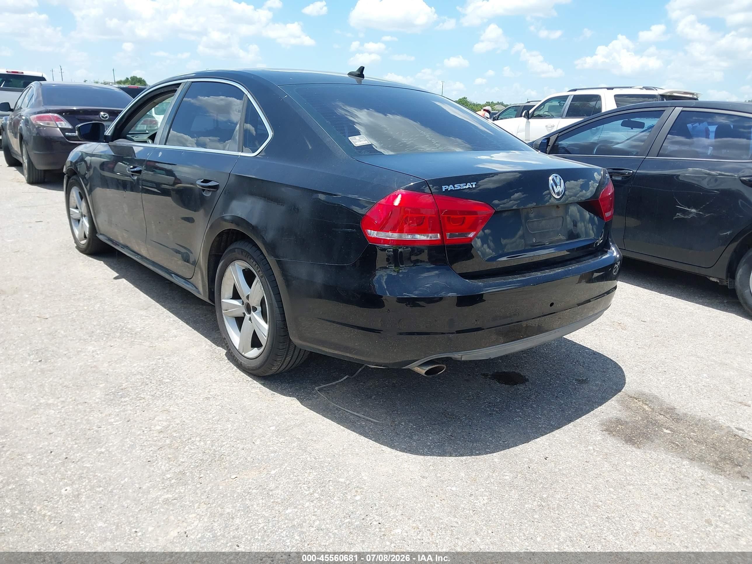 2013 Volkswagen Passat 2.5l Se Black vin: 1VWBP7A33DC037003