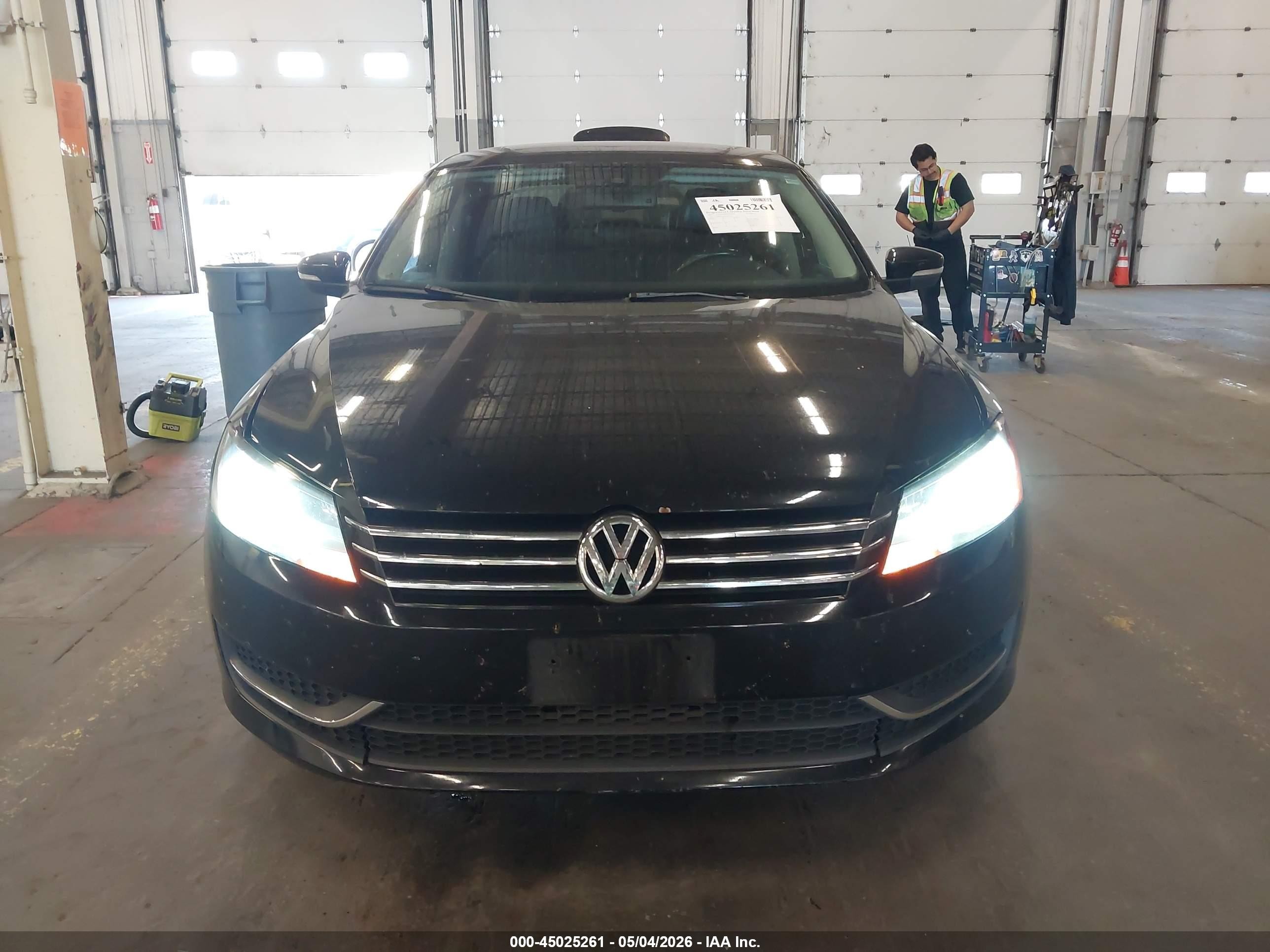 2013 Volkswagen Passat 2.5l Se Черный vin: 1VWBP7A33DC039513