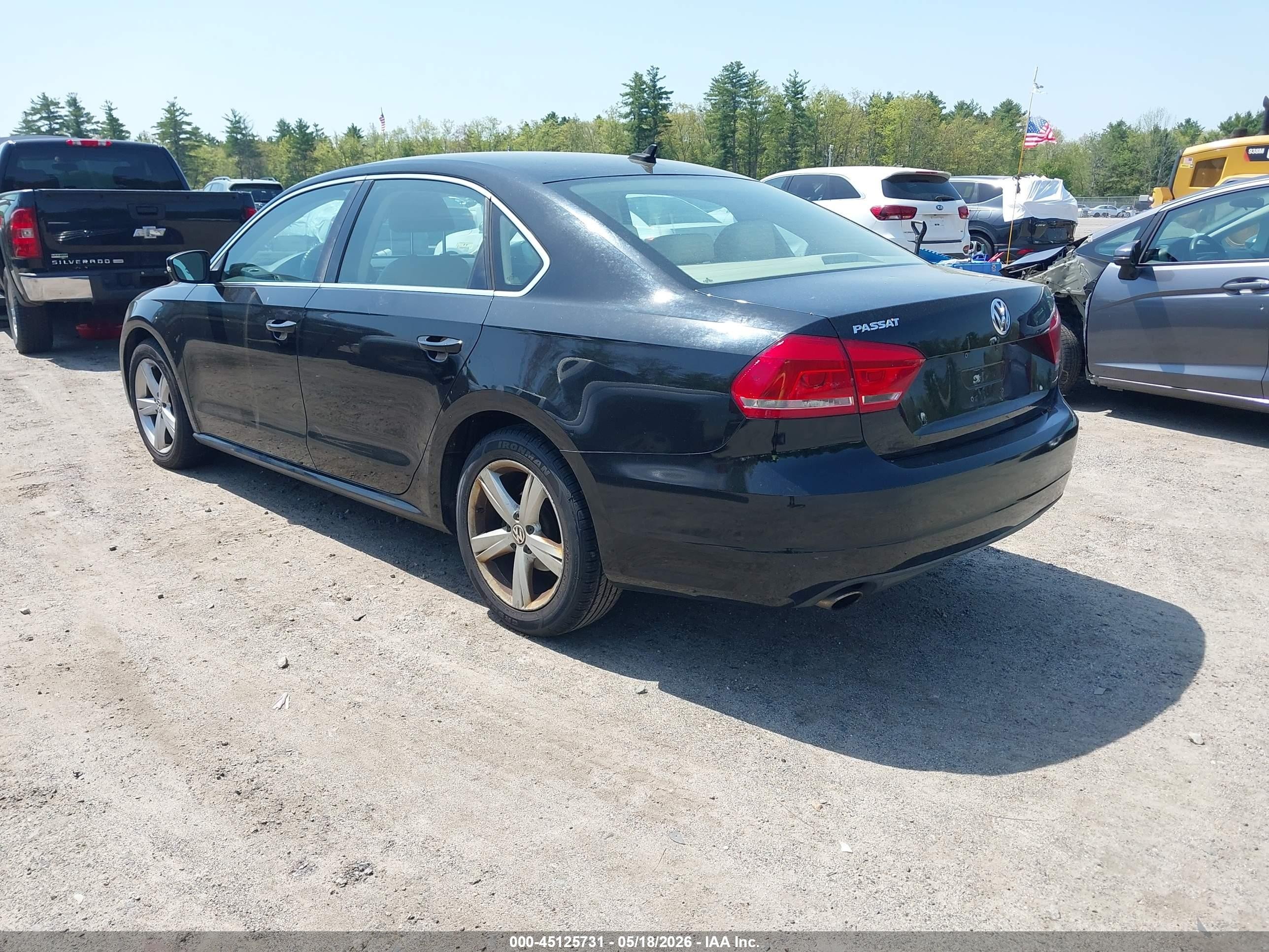 2013 Volkswagen Passat 2.5l Se Black vin: 1VWBP7A33DC045036