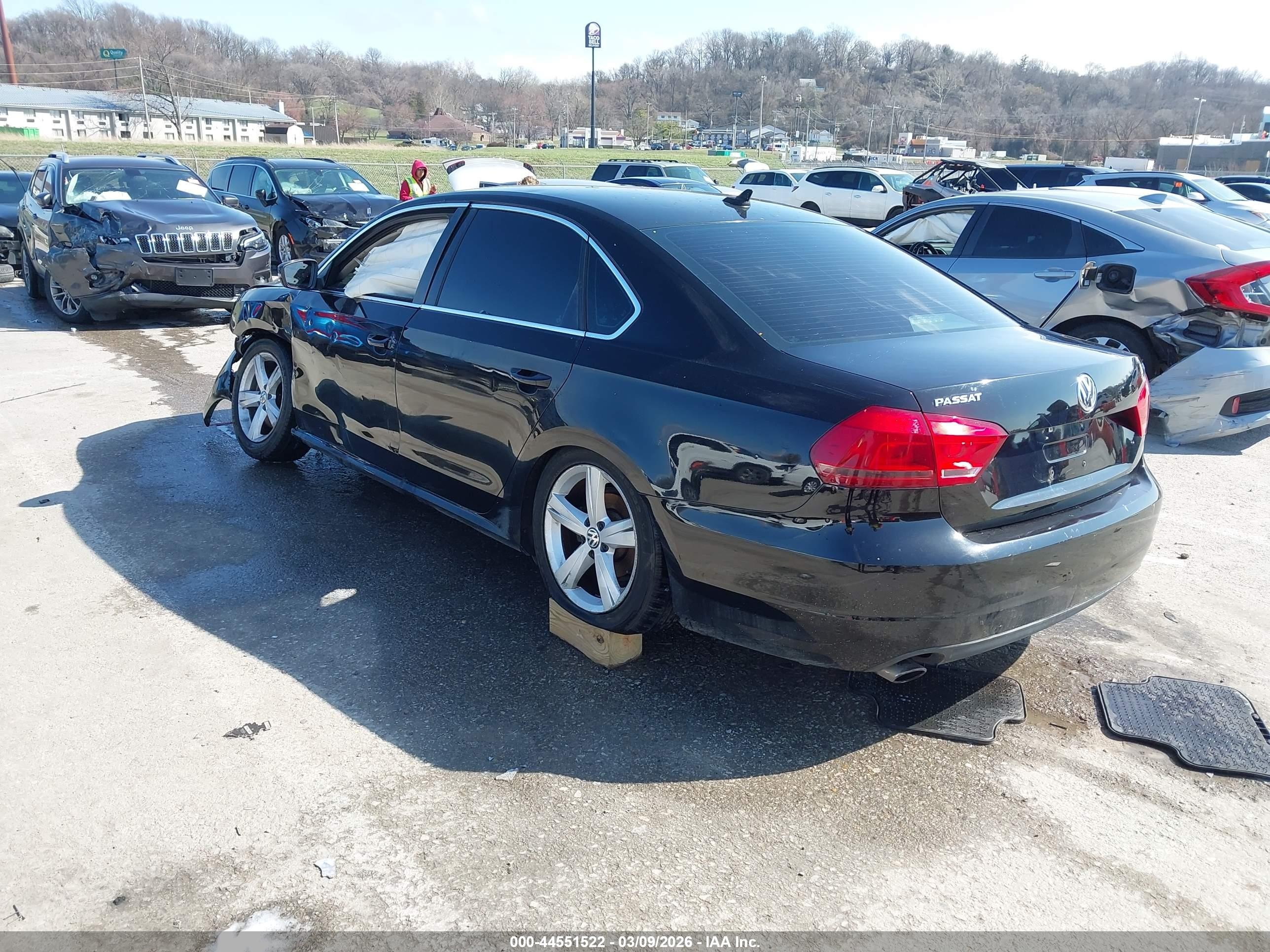 2013 Volkswagen Passat 2.5l Se Черный vin: 1VWBP7A33DC058935