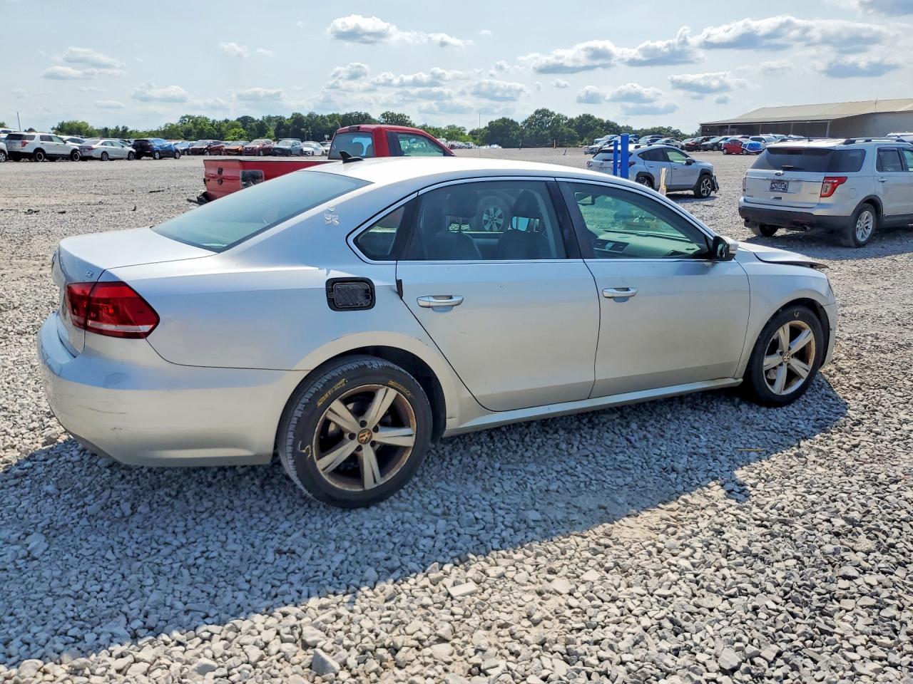 2013 Volkswagen Passat Se Silver vin: 1VWBP7A33DC100262