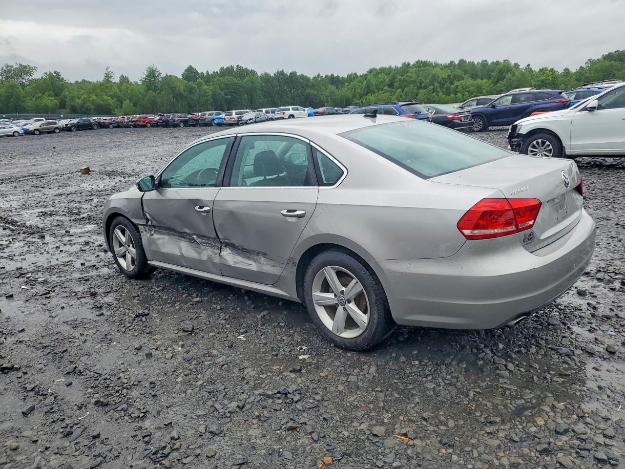 2013 Volkswagen Passat Se Silver vin: 1VWBP7A33DC109527