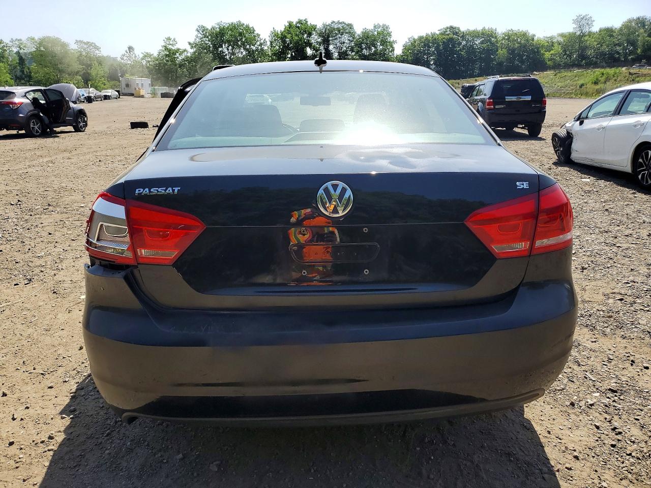 2013 Volkswagen Passat Se Black vin: 1VWBP7A33DC111133