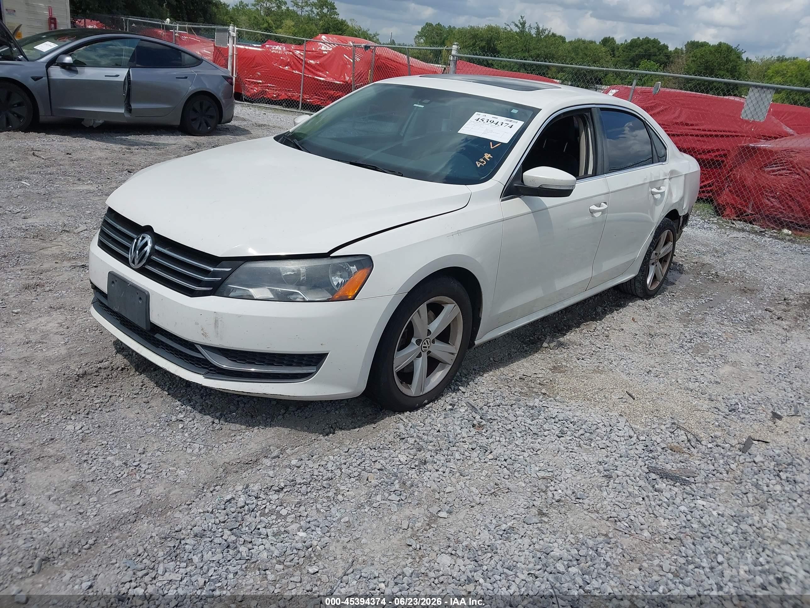 2013 Volkswagen Passat 2.5l Se White vin: 1VWBP7A33DC113691
