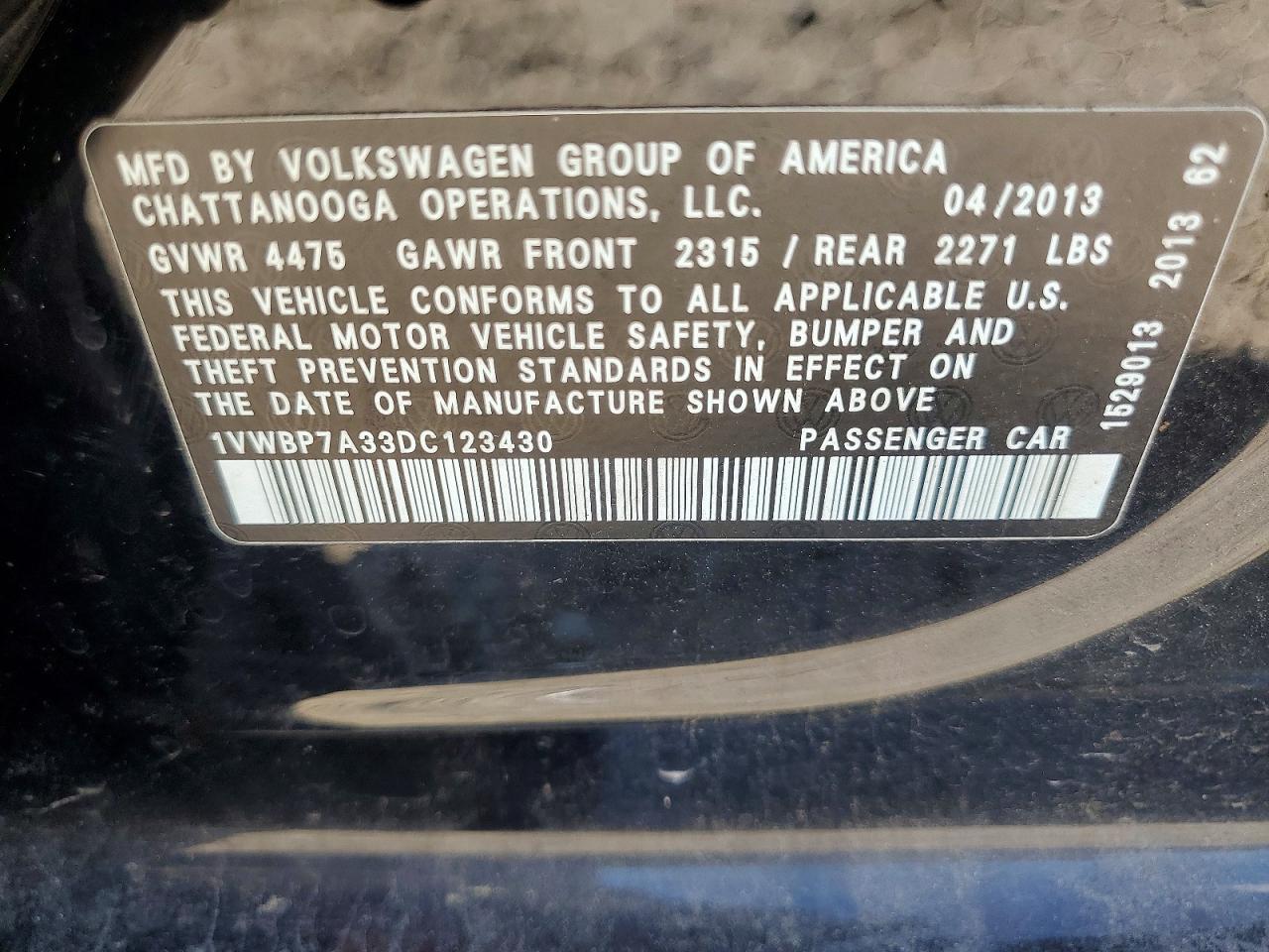 2013 Volkswagen Passat Se Black vin: 1VWBP7A33DC123430