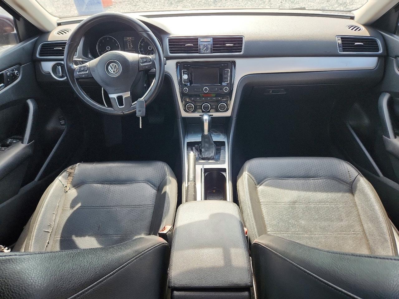 2012 Volkswagen Passat Se Burgundy vin: 1VWBP7A34CC007121
