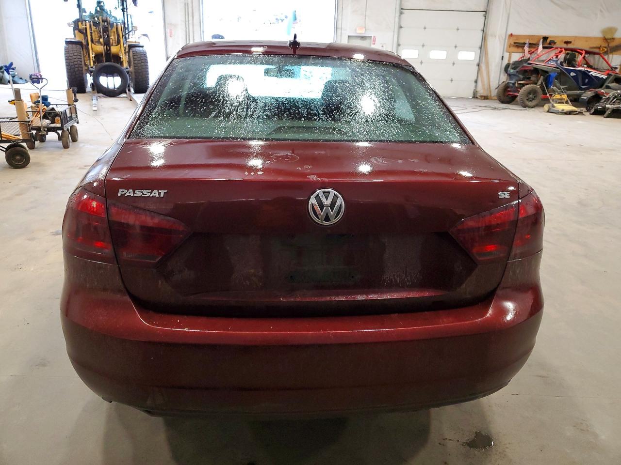2012 Volkswagen Passat Maroon vin: 1VWBP7A34CC020192