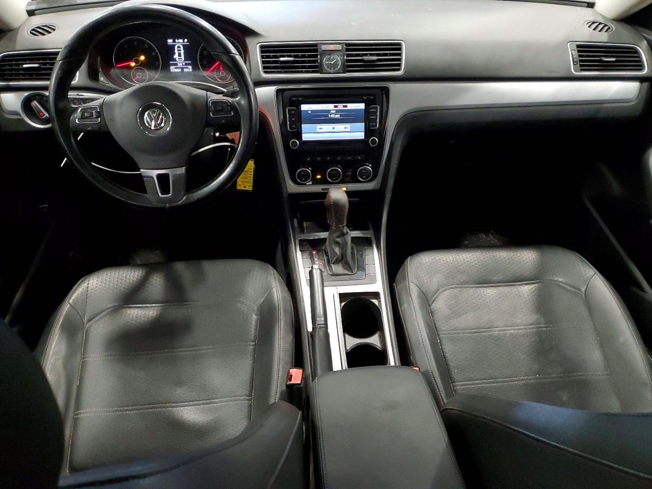 2012 Volkswagen Passat Maroon vin: 1VWBP7A34CC020192