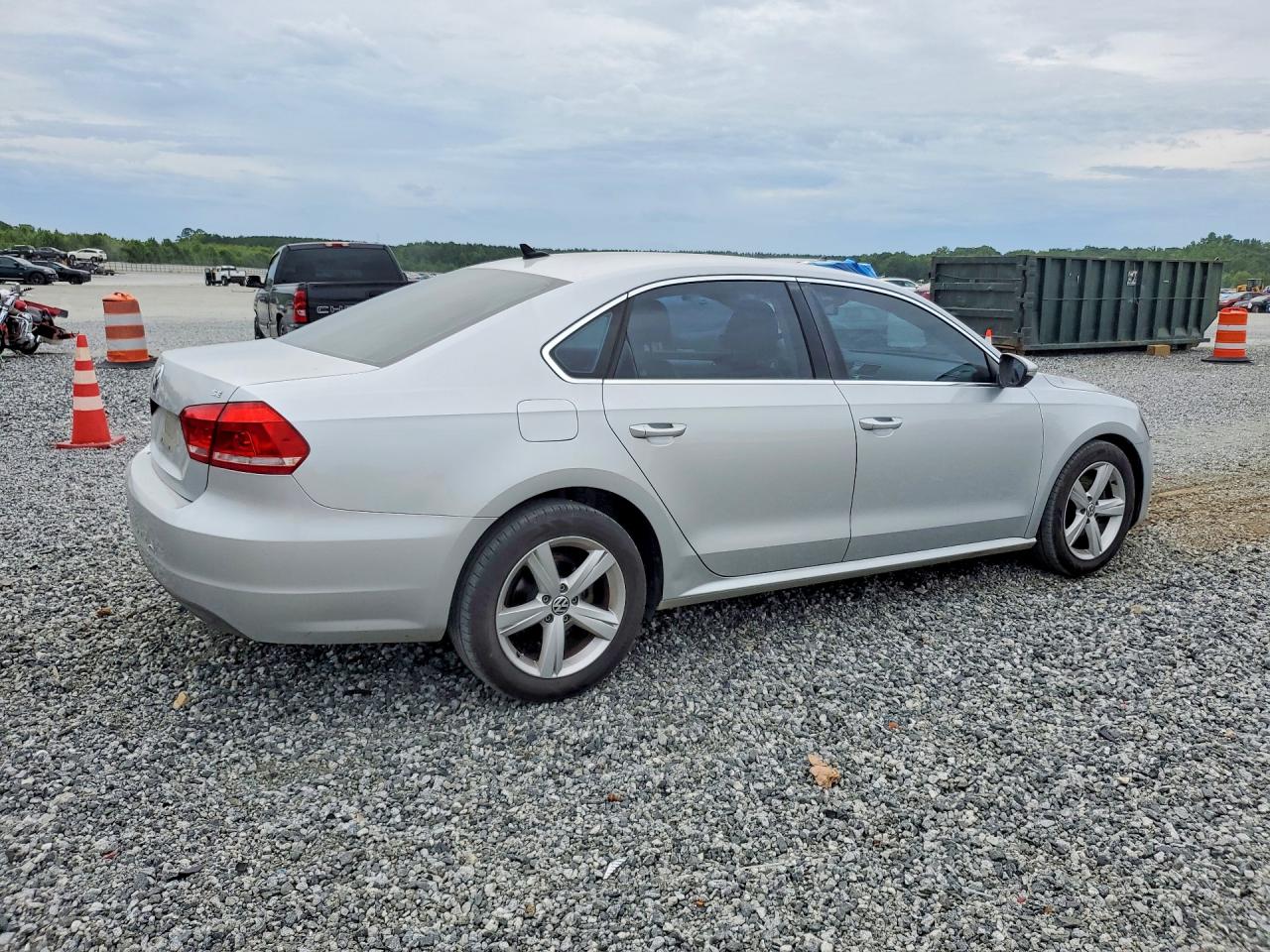 2012 Volkswagen Passat Se Silver vin: 1VWBP7A34CC028034