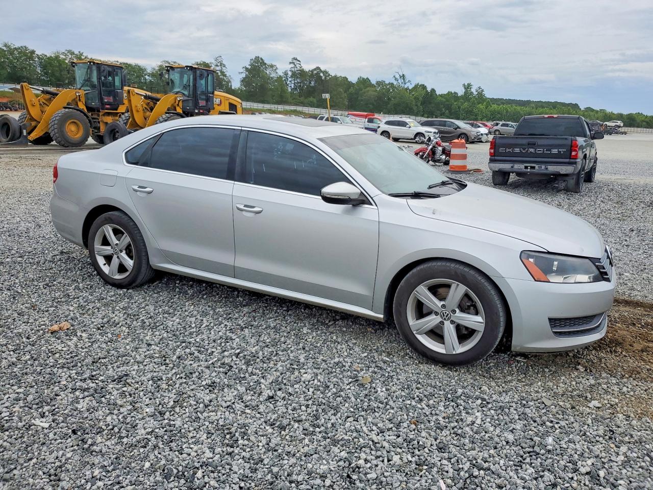 2012 Volkswagen Passat Se Silver vin: 1VWBP7A34CC028034