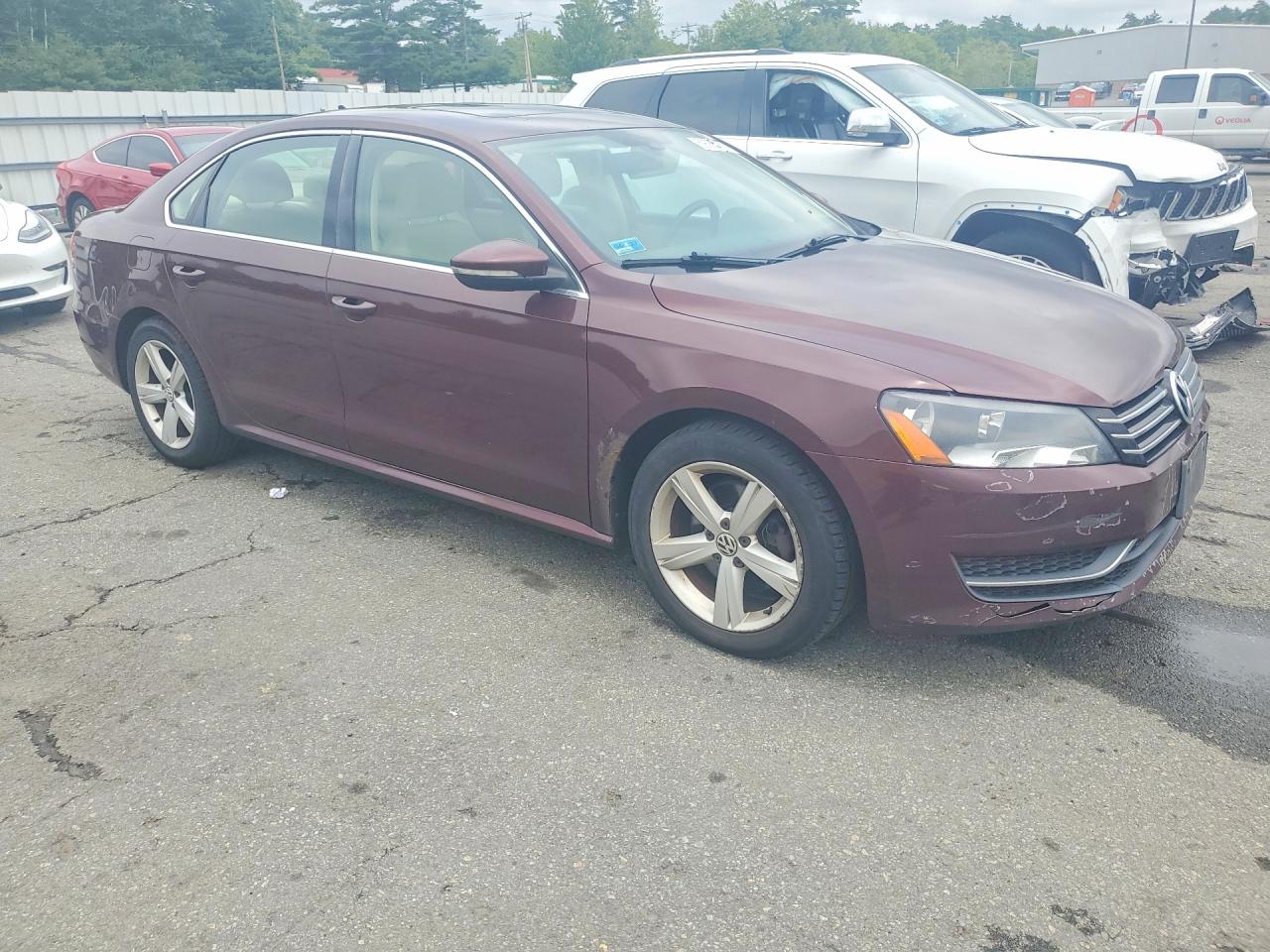 2012 Volkswagen Passat Se Red vin: 1VWBP7A34CC030589