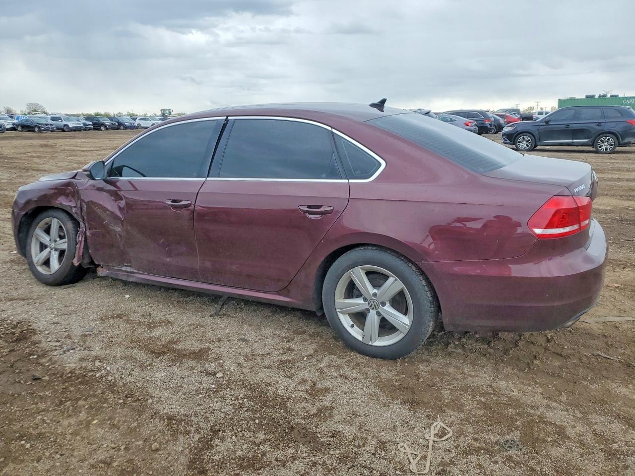 2012 Volkswagen Passat Se Maroon vin: 1VWBP7A34CC039826