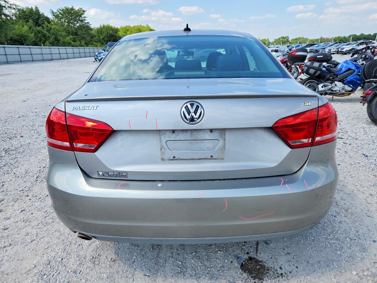 2012 Volkswagen Passat Se Silver vin: 1VWBP7A34CC074902