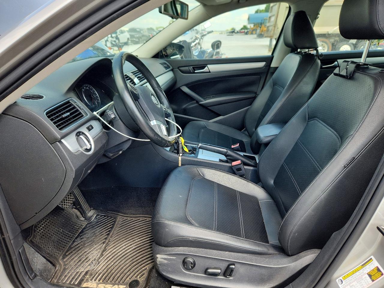 2012 Volkswagen Passat Se Silver vin: 1VWBP7A34CC074902