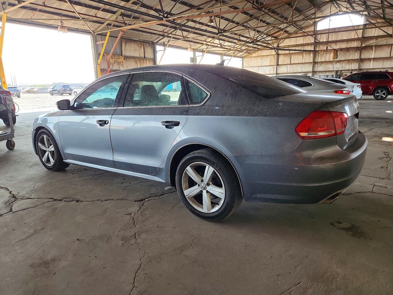 2013 Volkswagen Passat Se Gray vin: 1VWBP7A34DC009730
