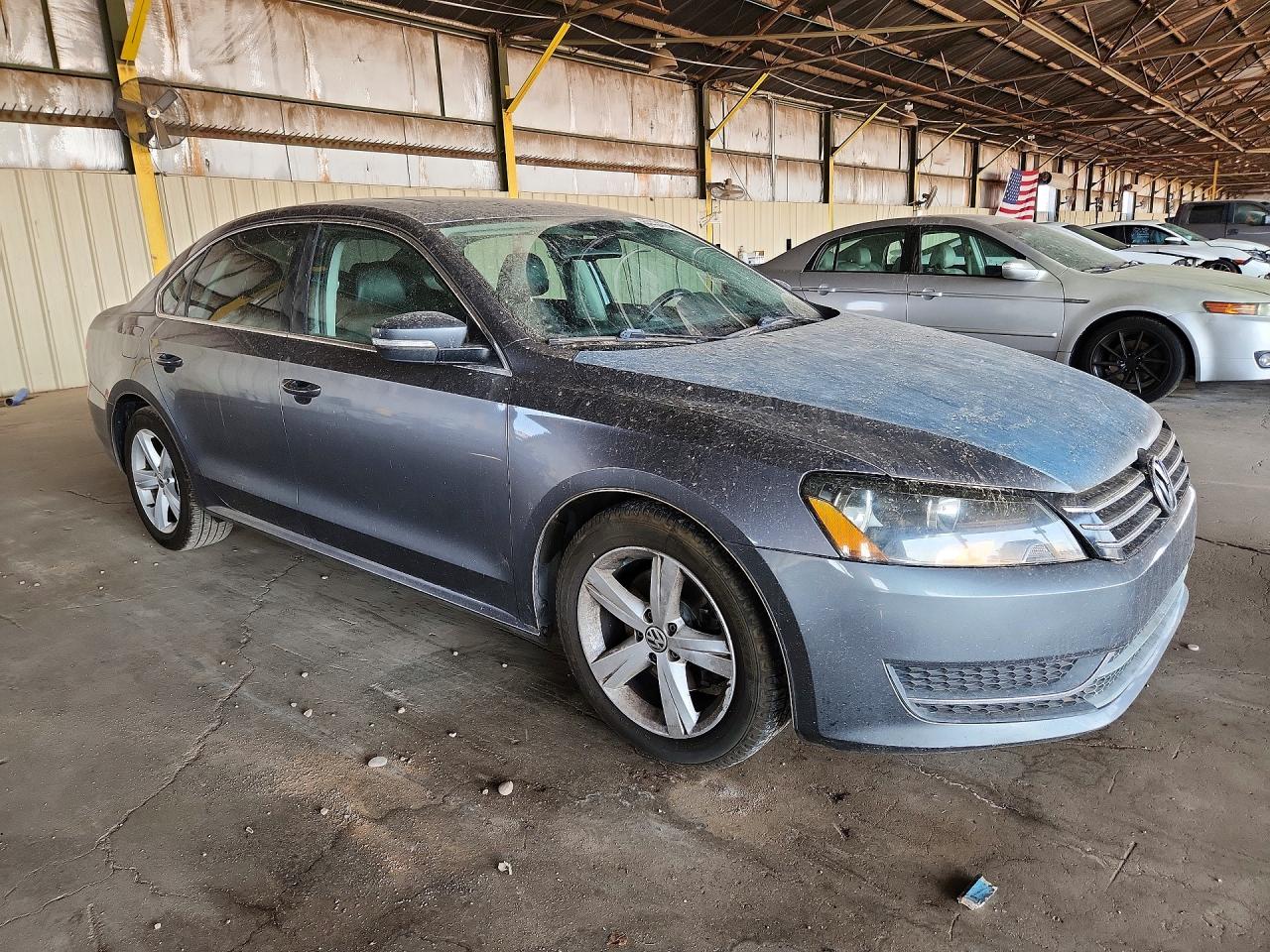 2013 Volkswagen Passat Se Gray vin: 1VWBP7A34DC009730