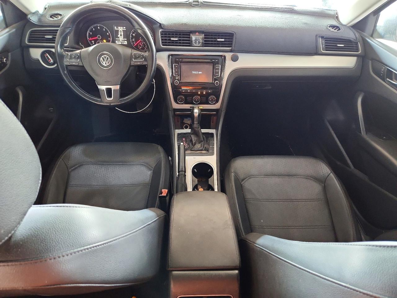 2013 Volkswagen Passat Se Gray vin: 1VWBP7A34DC009730