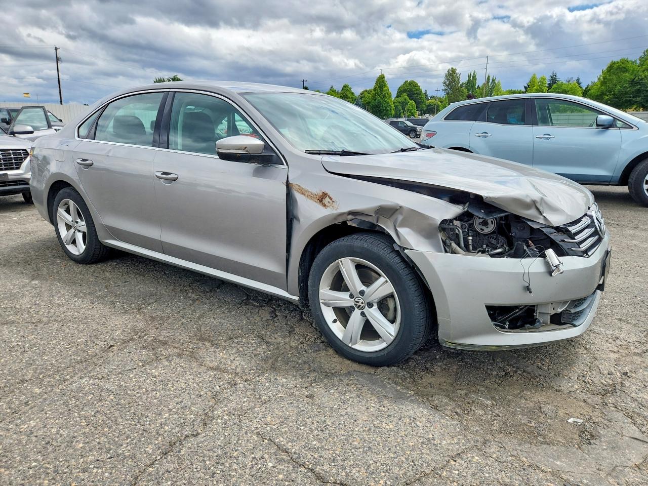 2013 Volkswagen Passat Se Silver vin: 1VWBP7A34DC018797