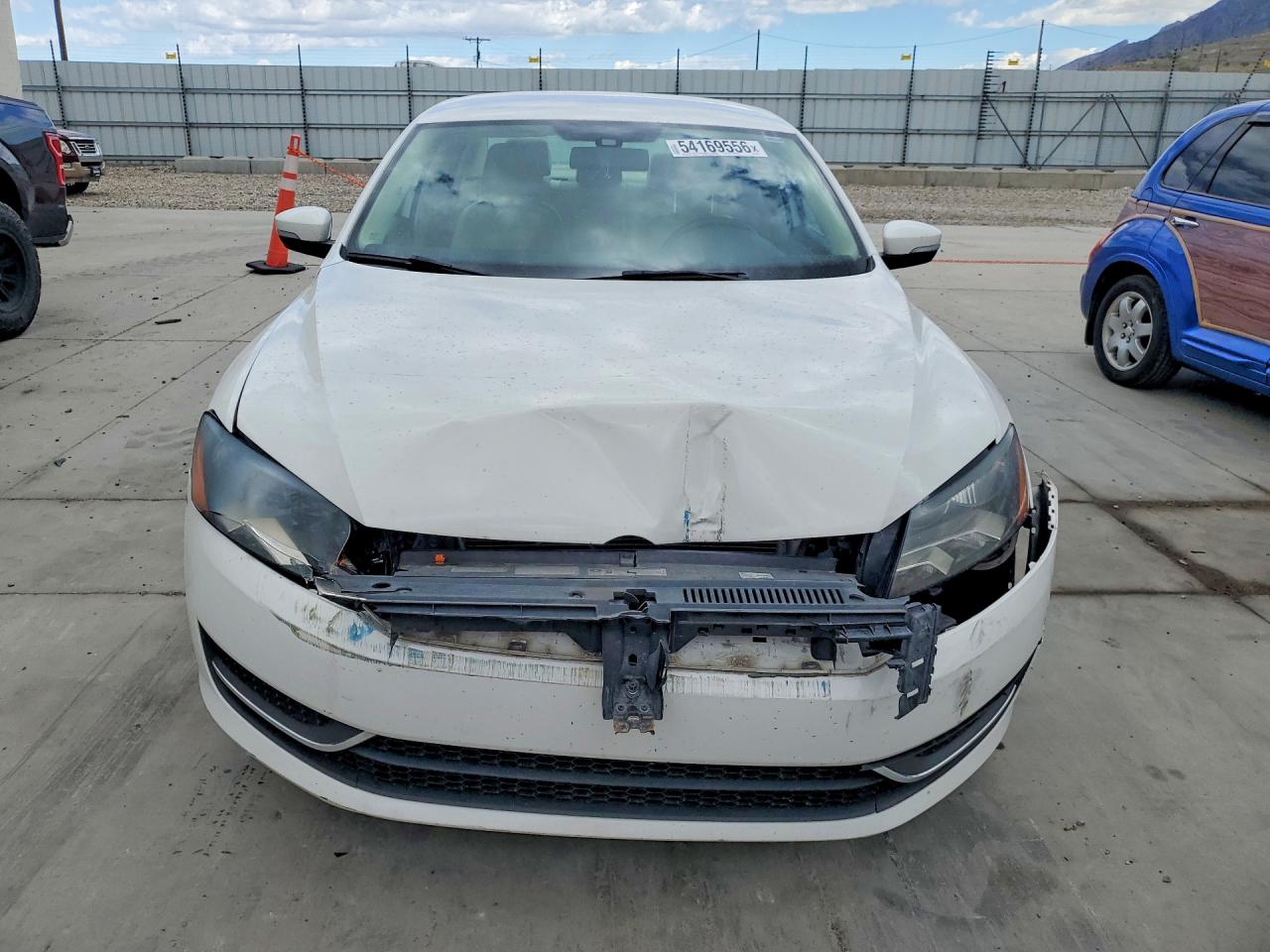2013 Volkswagen Passat Se White vin: 1VWBP7A34DC090079