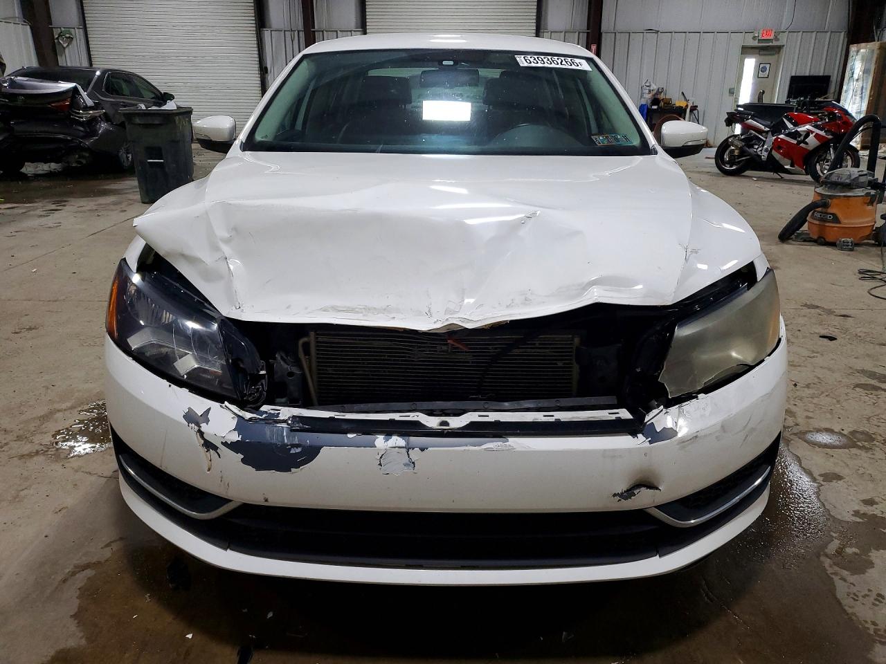 2013 Volkswagen Passat Se White vin: 1VWBP7A34DC092043