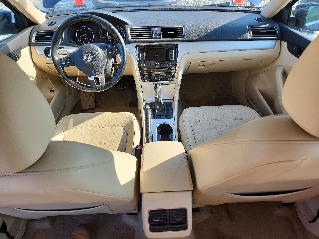 2013 Volkswagen Passat Se Blue vin: 1VWBP7A34DC094181