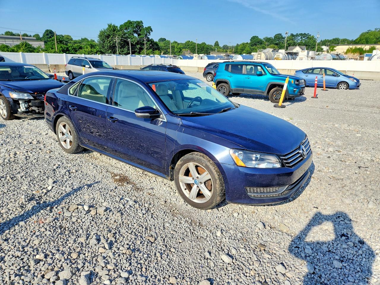 2013 Volkswagen Passat Se Blue vin: 1VWBP7A34DC094181