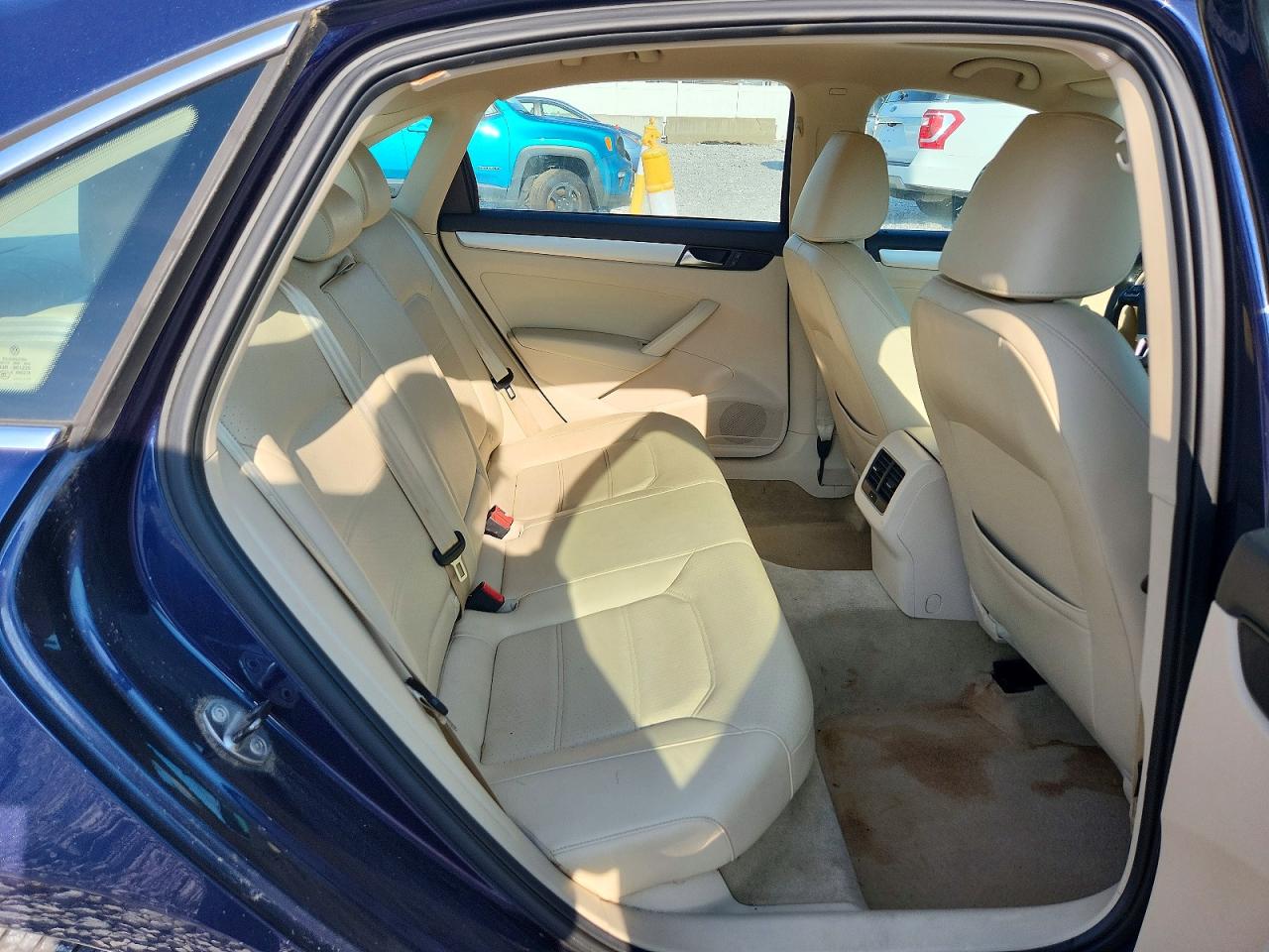 2013 Volkswagen Passat Se Blue vin: 1VWBP7A34DC094181