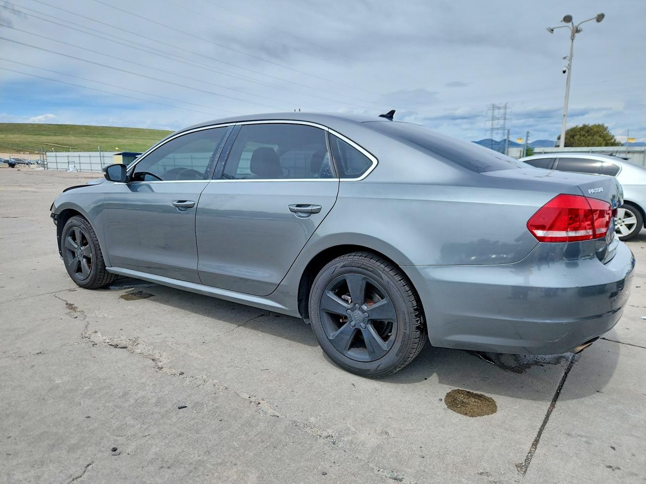 2013 Volkswagen Passat Se Серый vin: 1VWBP7A34DC102313