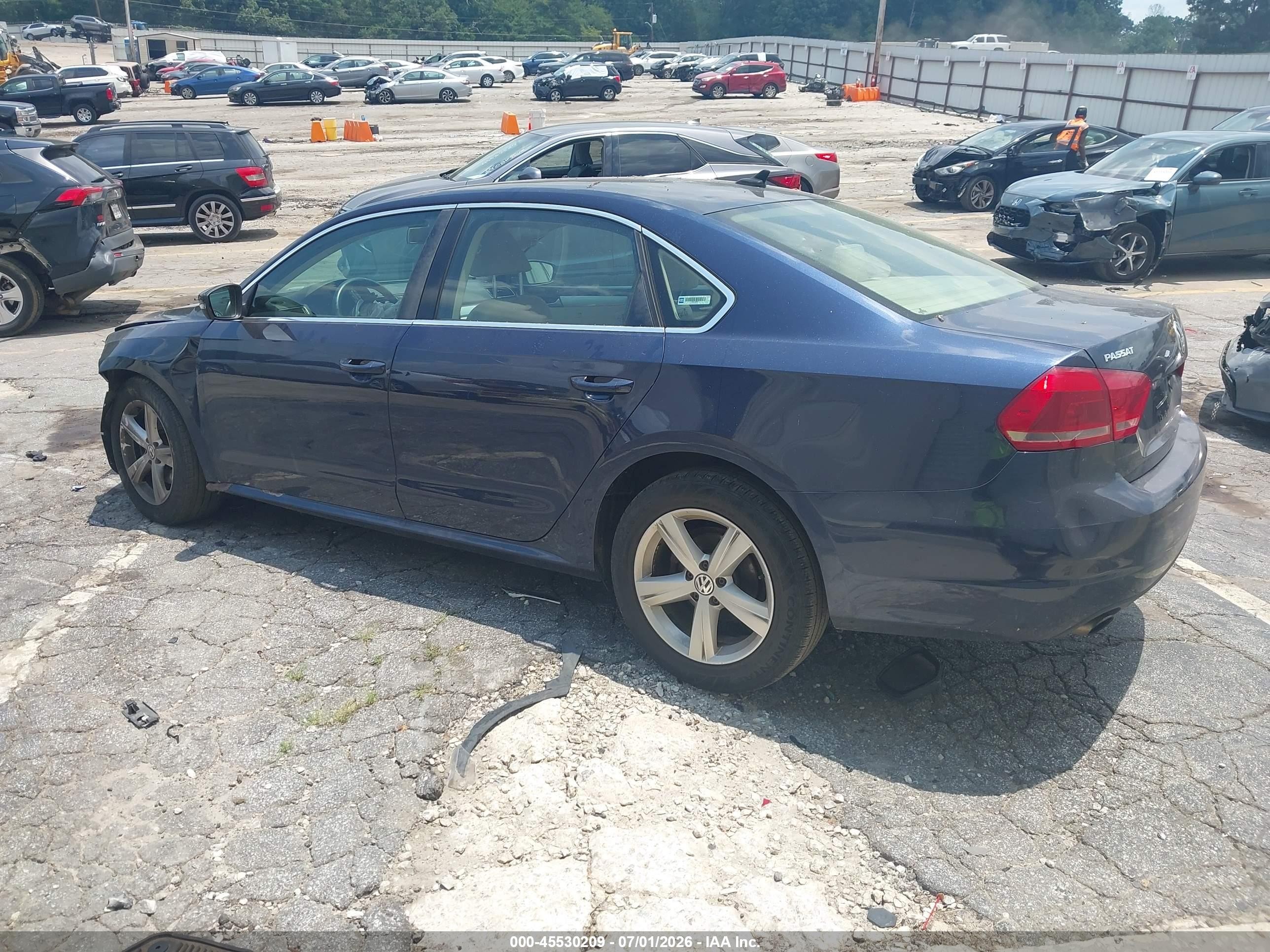 2013 Volkswagen Passat 2.5l Se Blue vin: 1VWBP7A34DC131181