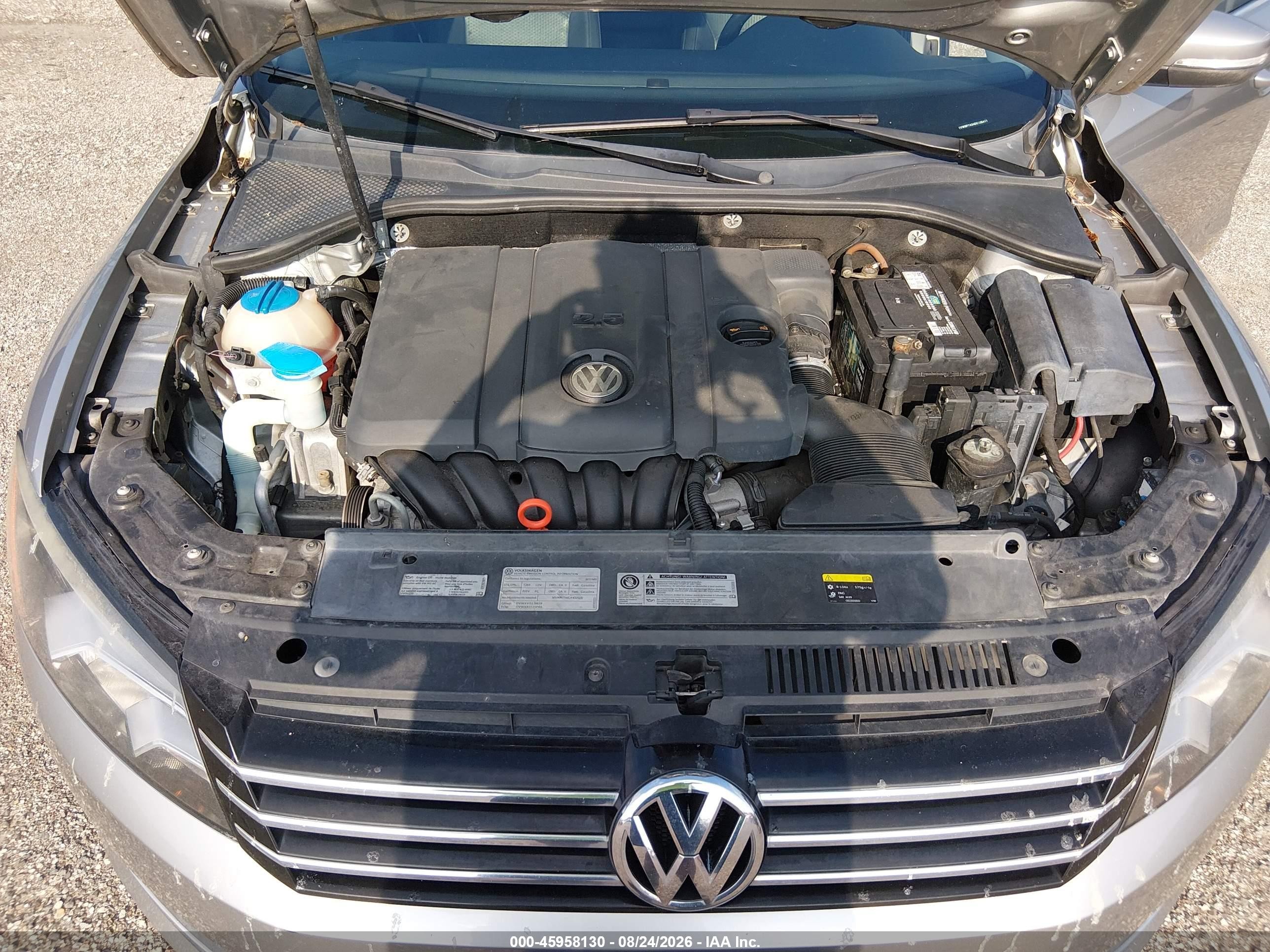 2013 Volkswagen Passat 2.5l Se Silver vin: 1VWBP7A34DC135411