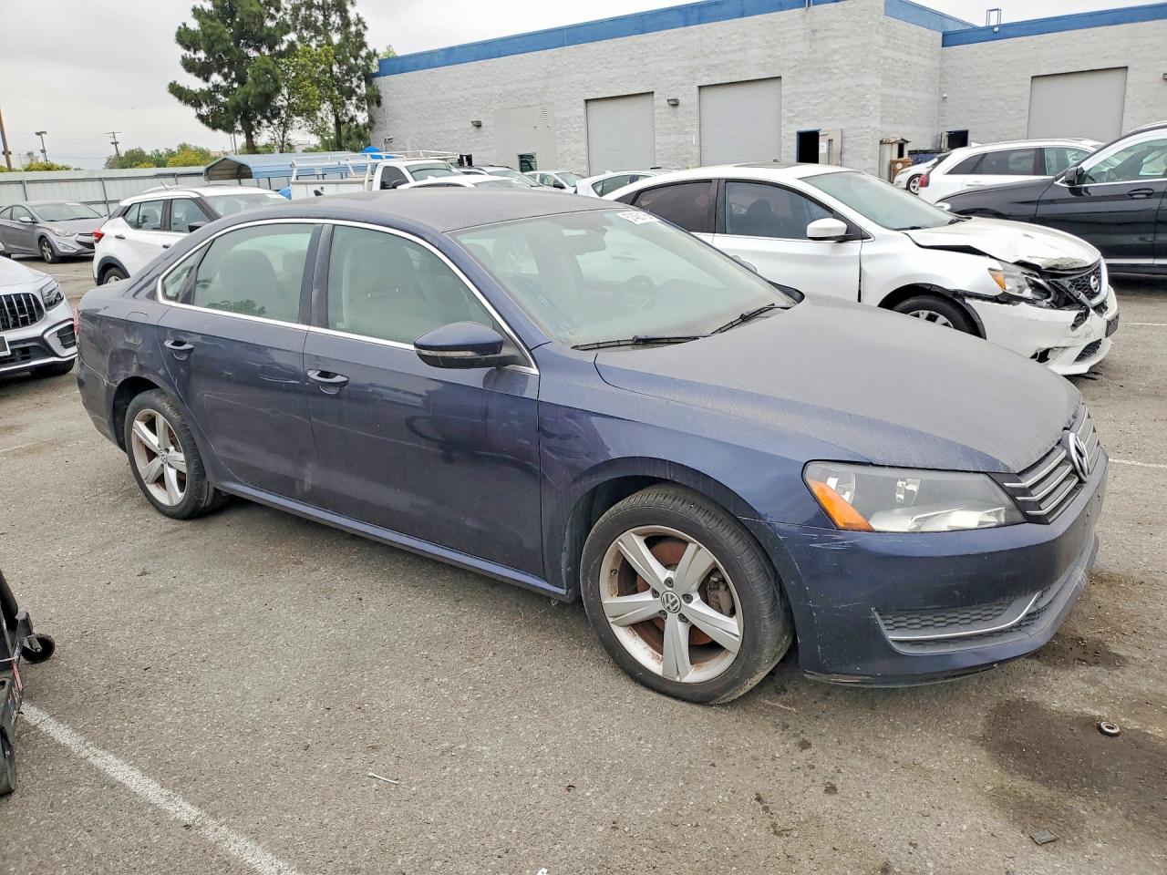 2012 Volkswagen Passat Se Blue vin: 1VWBP7A35CC098500