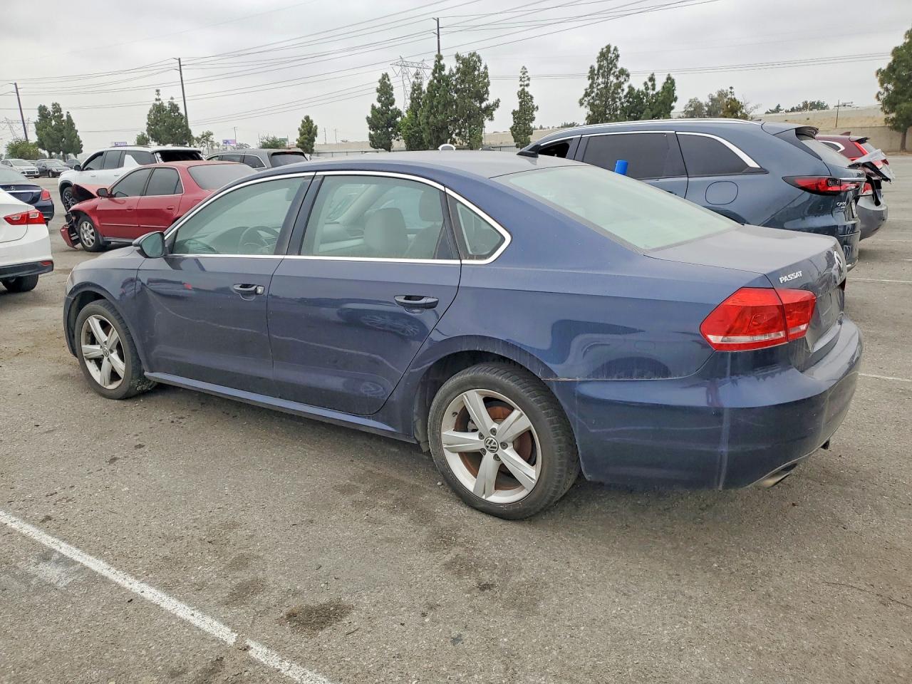 2012 Volkswagen Passat Se Blue vin: 1VWBP7A35CC098500