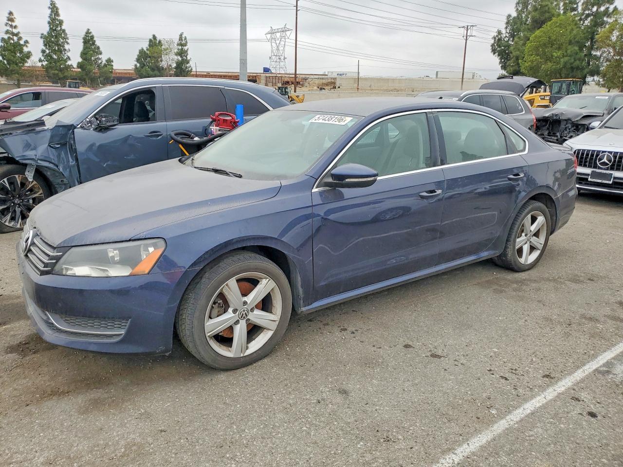 2012 Volkswagen Passat Se Blue vin: 1VWBP7A35CC098500