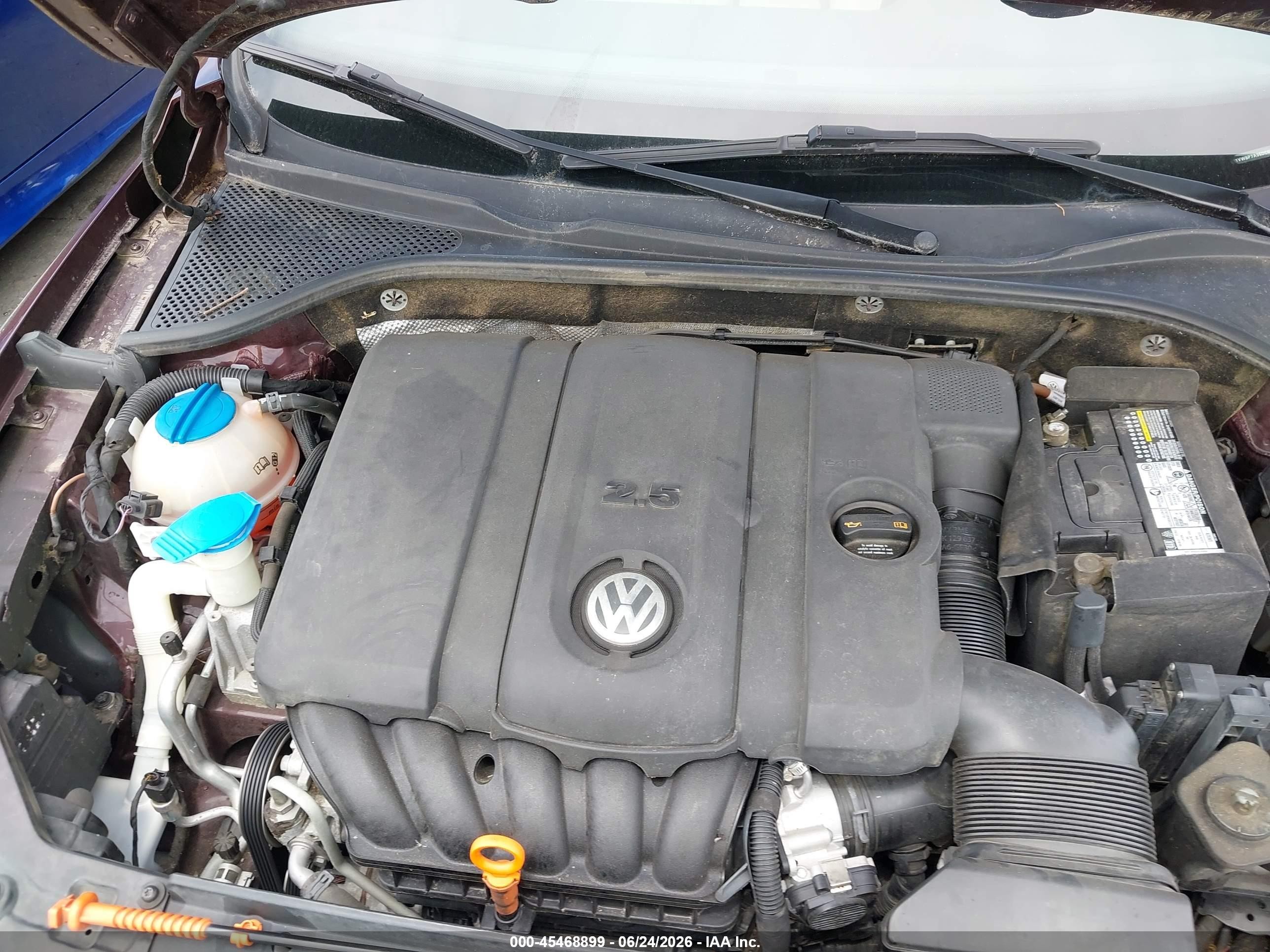 2013 Volkswagen Passat 2.5l Se Burgundy vin: 1VWBP7A35DC001409